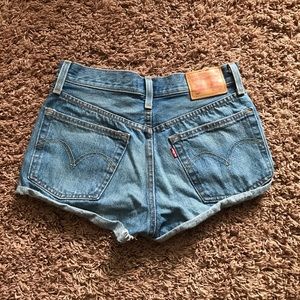 Girls Levi jean shorts
